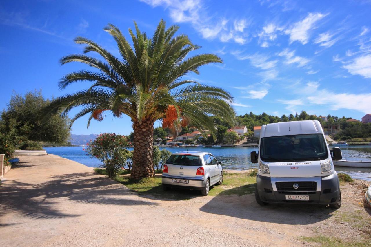Apartments By The Sea Lumbarda, Korcula - 9330 ภายนอก รูปภาพ